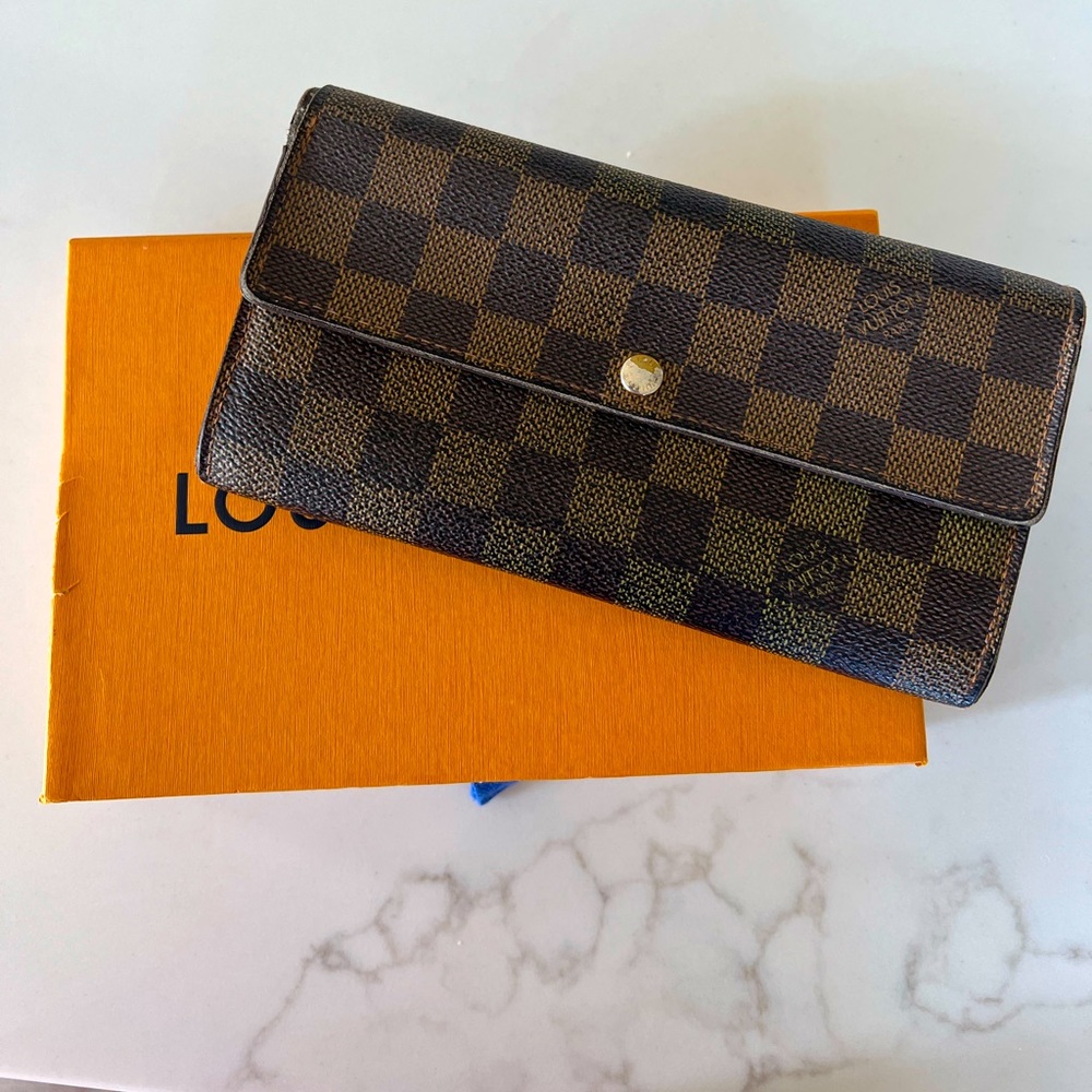 Louis Vuitton Sarah Wallet